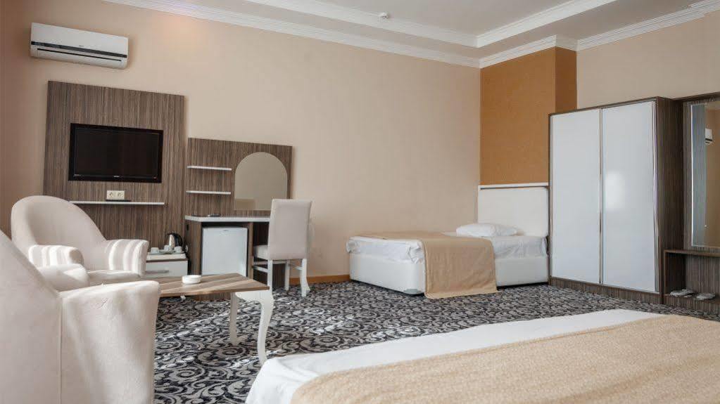Grand Georgian Palace Batumi Luaran gambar