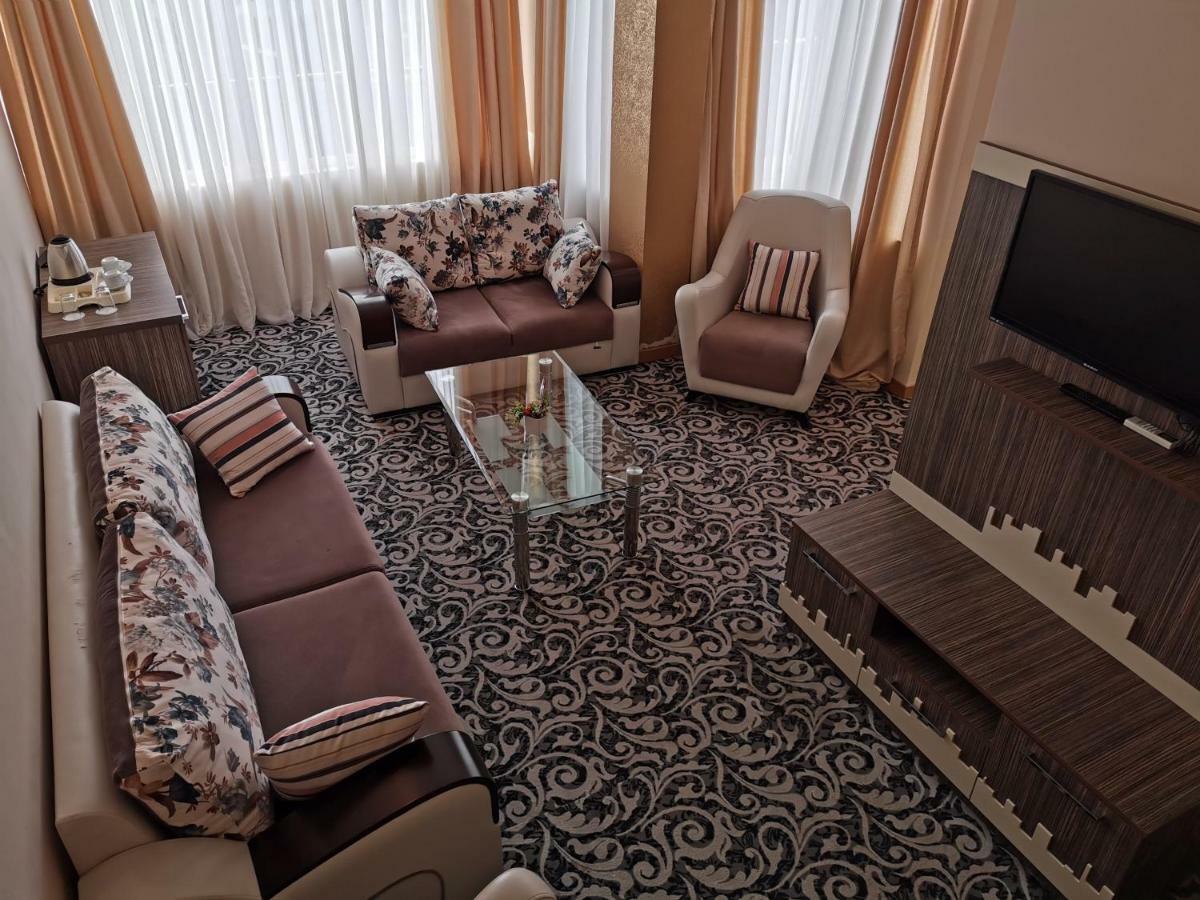 Grand Georgian Palace Batumi Luaran gambar
